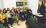 Rahvusvahelise Artur Kapi Ühingu asutamiskoosolekul 26. oktoobril 2001.  Vardo Rumessen Heliloojate Kappide majamuuseumis kontserdil